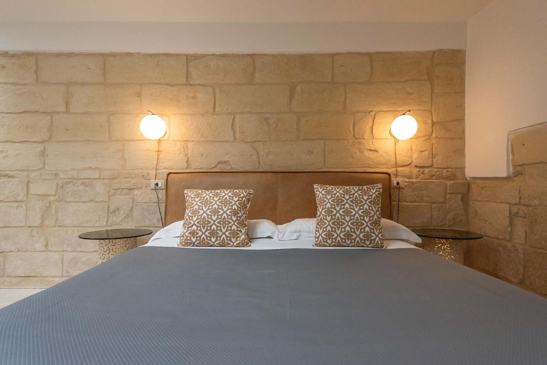 לצ'ה Le Nicchie Luxury Rooms מראה חיצוני תמונה