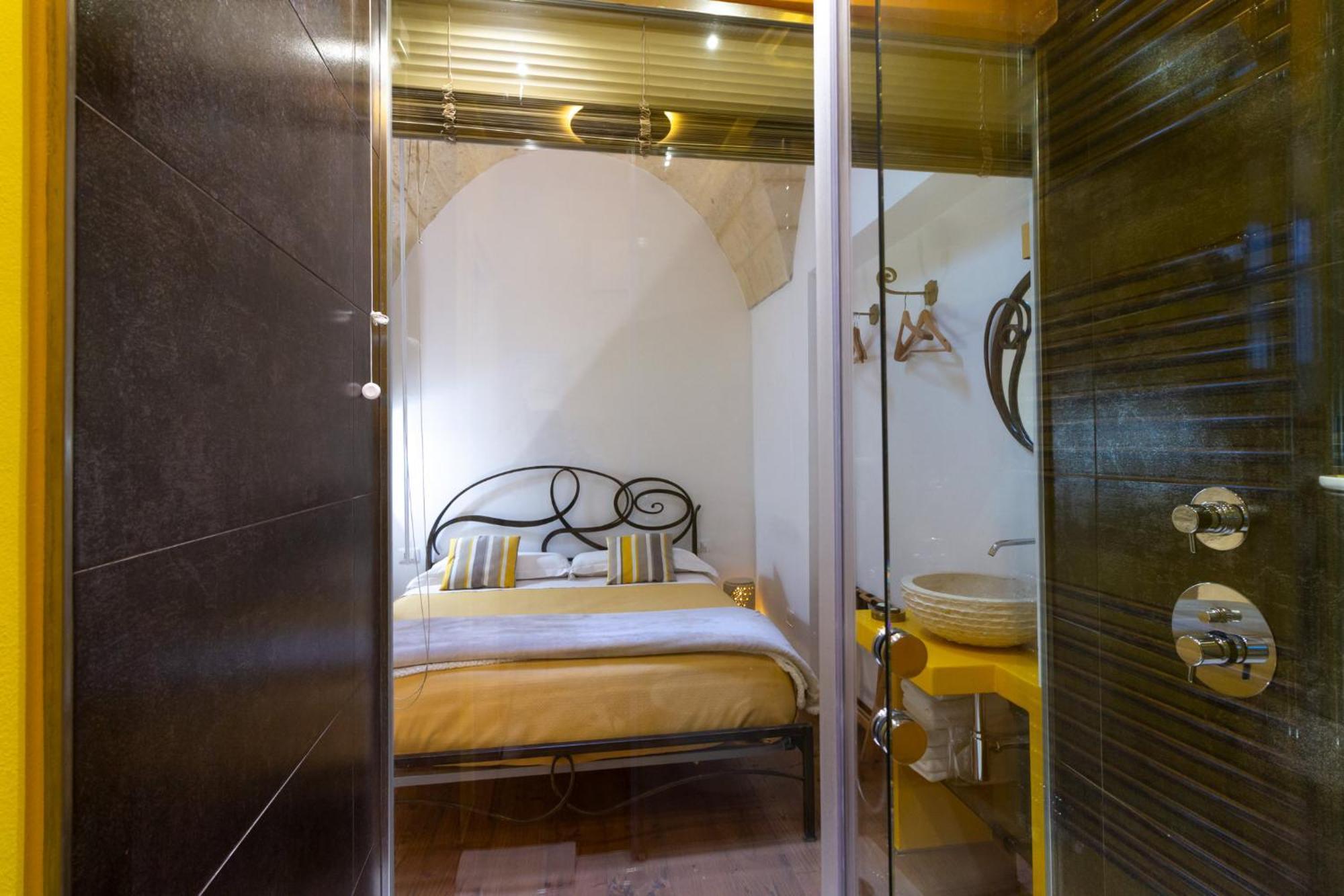 לצ'ה Le Nicchie Luxury Rooms מראה חיצוני תמונה
